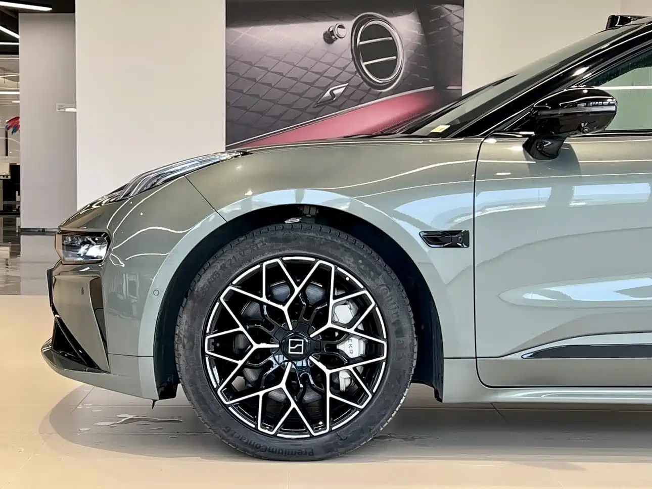 ZEEKR EXTREME KRYPTON 001