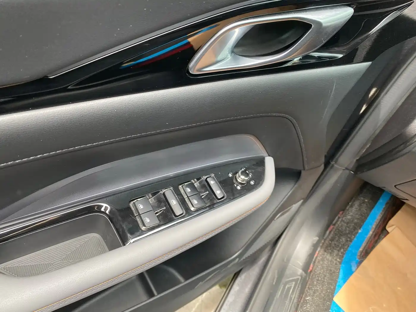 CHANGAN CHANGAN AUCHAN Z6