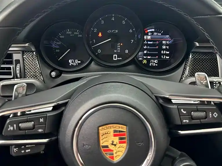 Porsche Macan 2023 Macan GTS 2.9T фото 15