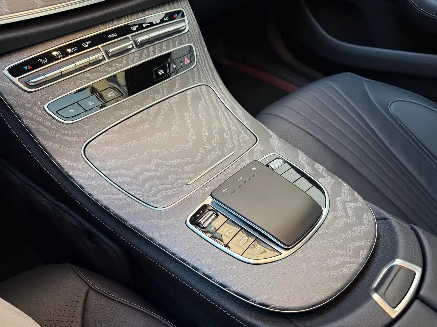 Mercedes-Benz CLS 2023 Facelift CLS 300 Luxury фото 12