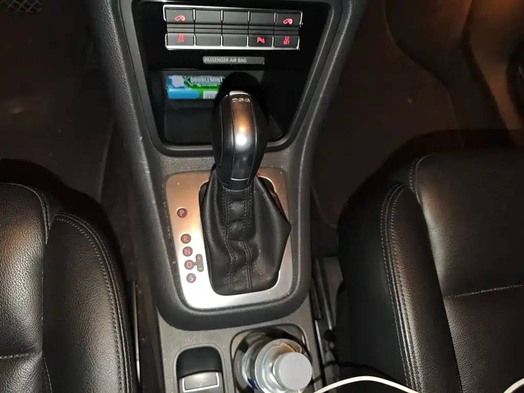 Volkswagen Sharan 2014 2.0TSI Comfort фото 10