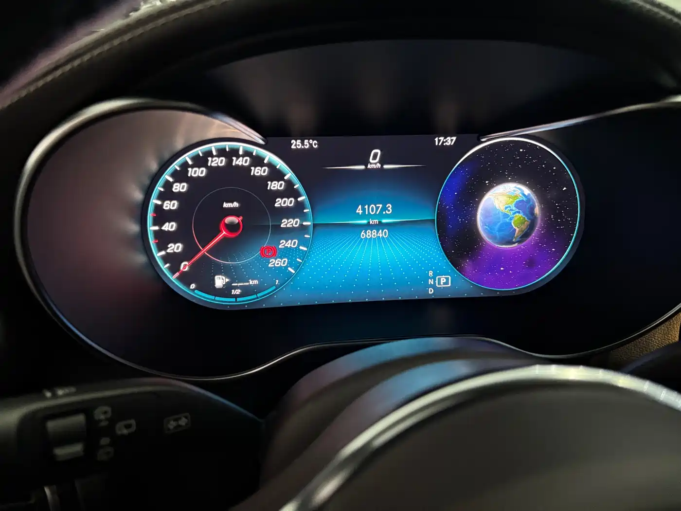 Mercedes-Benz GLC 2020 Facelift GLC 260 L 4MATIC Dynamic фото 6