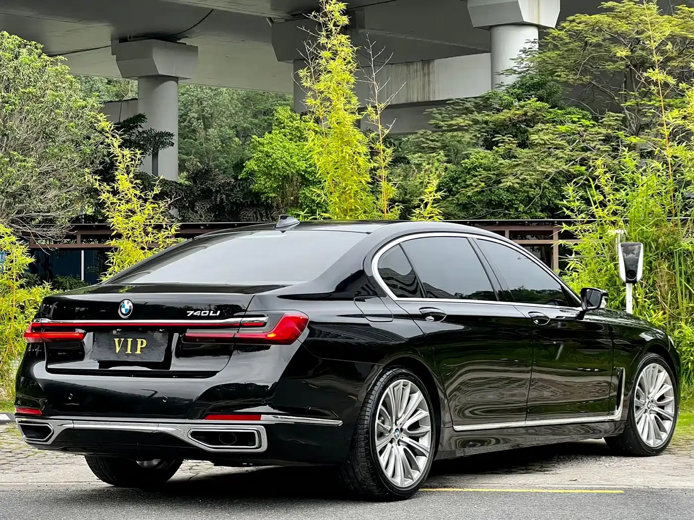 BMW 7 Series 2019 Facelift 740Li Leading Luxury Package фото 3