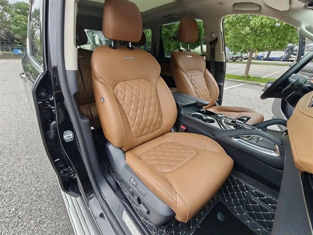 SAIC Maxus D90 Pro 2020 2.0T Gasoline AWD Flagship 6-Seater фото 17