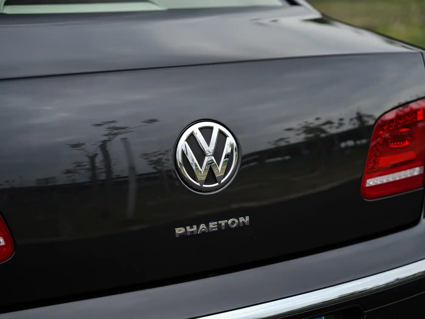 Volkswagen Phaeton 2012 3.0L Elite Custom фото 15