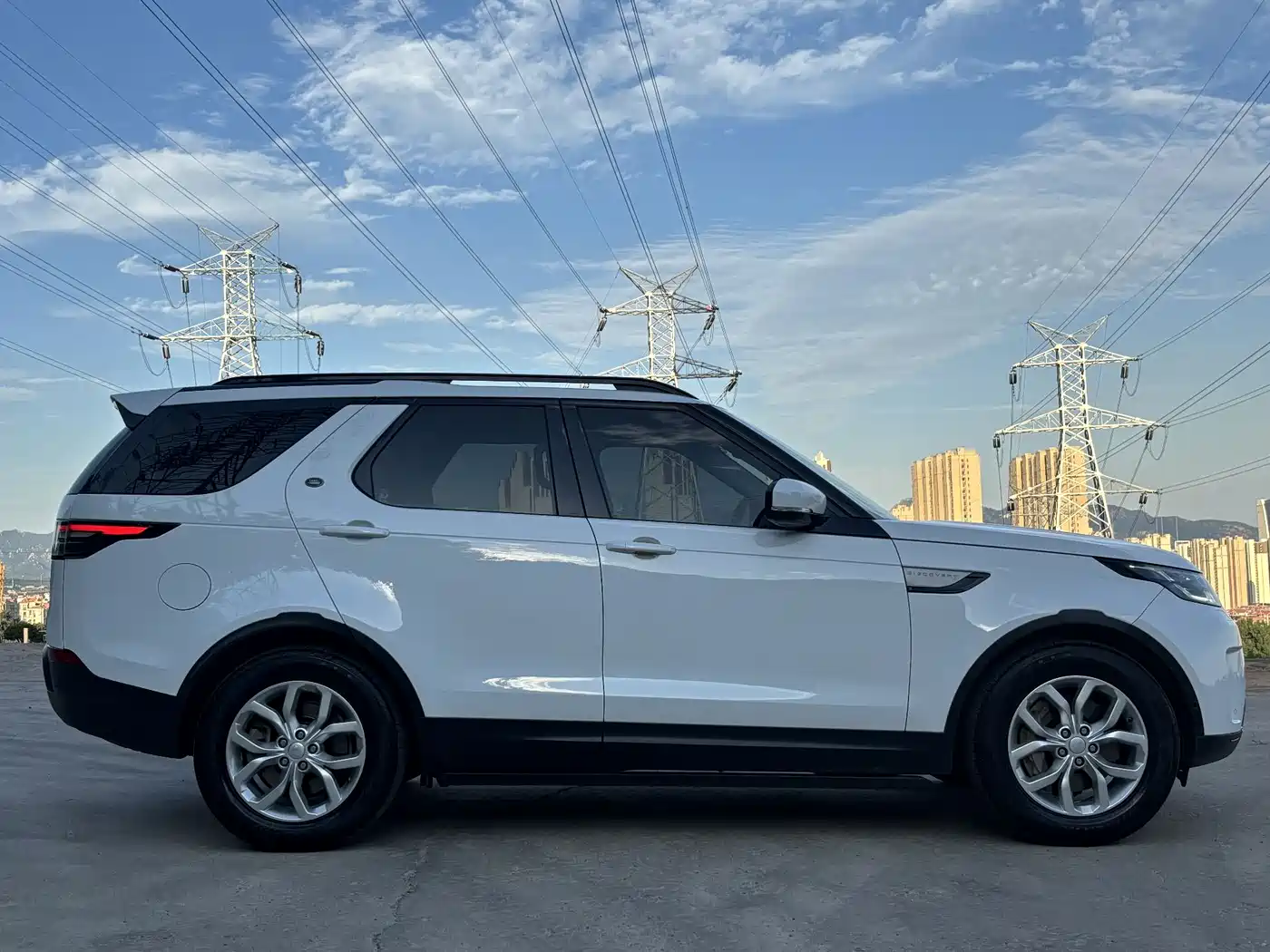 Land Rover Discovery 2019 3.0 SC V6 SE фото 18