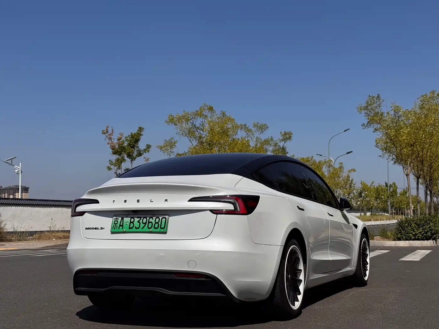 Фото 22 - Tesla Model 3