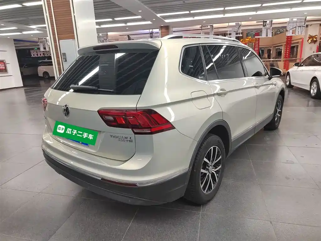 Volkswagen Tiguan L 2018 330TSI Automatic 2WD Luxury Edition фото 5
