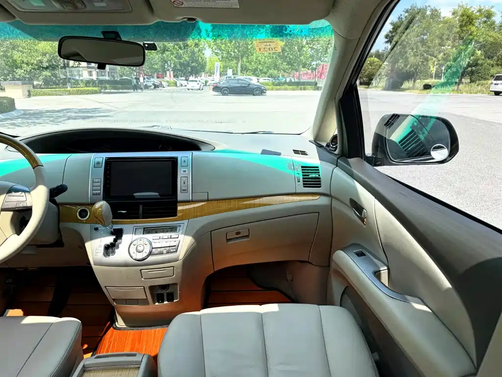 Toyota Previa 2011 2012 3.5L 7-Seater Luxury Model