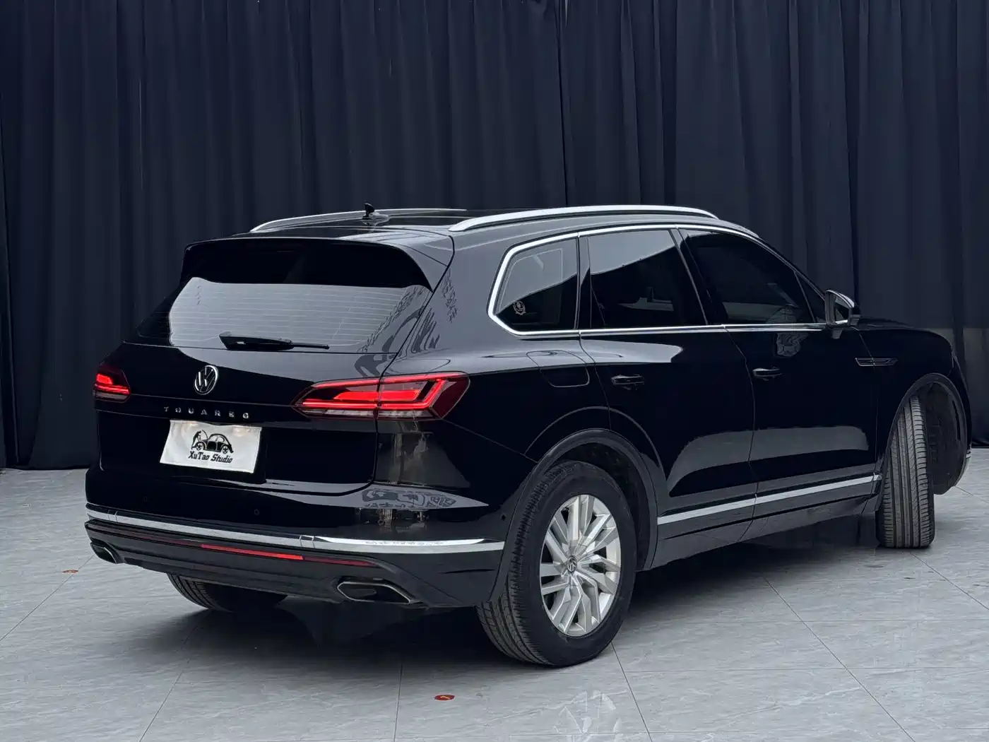 Volkswagen Touareg 2019 2.0TSI Sharp Wing Edition China V фото 13