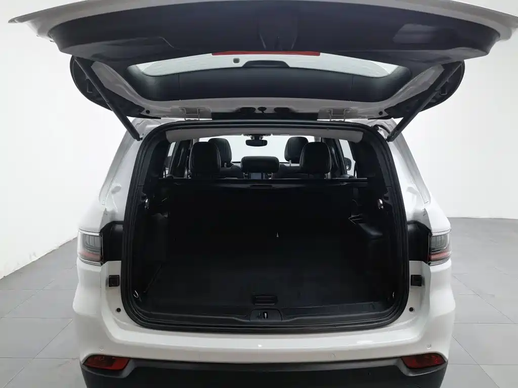 Jeep Commander 2019 2018 2.0T 4WD Ultimate Version China V