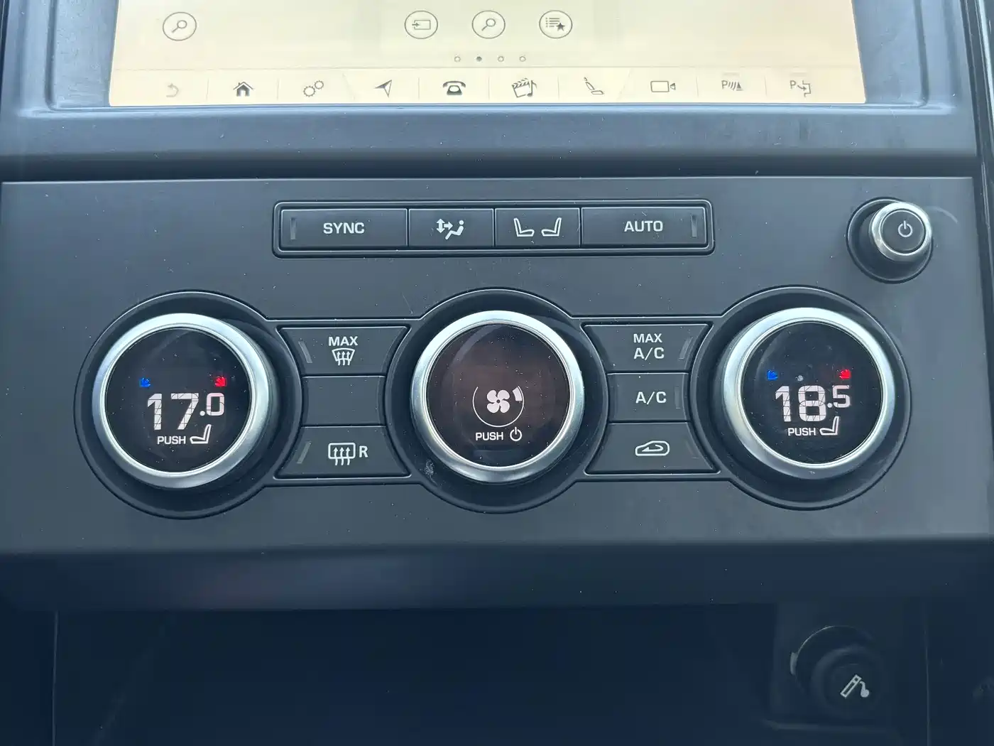 Land Rover Discovery 2019 3.0 SC V6 SE фото 13