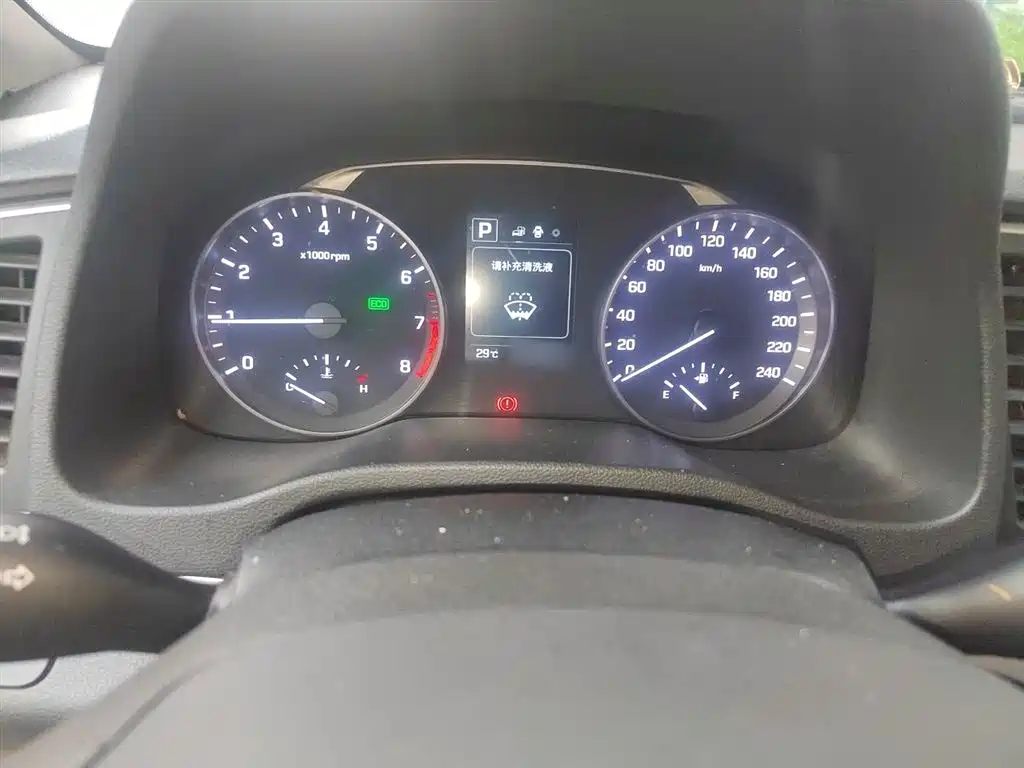 Hyundai Elantra 2016 Model 1.6L Automatic Smart Elite фото 4