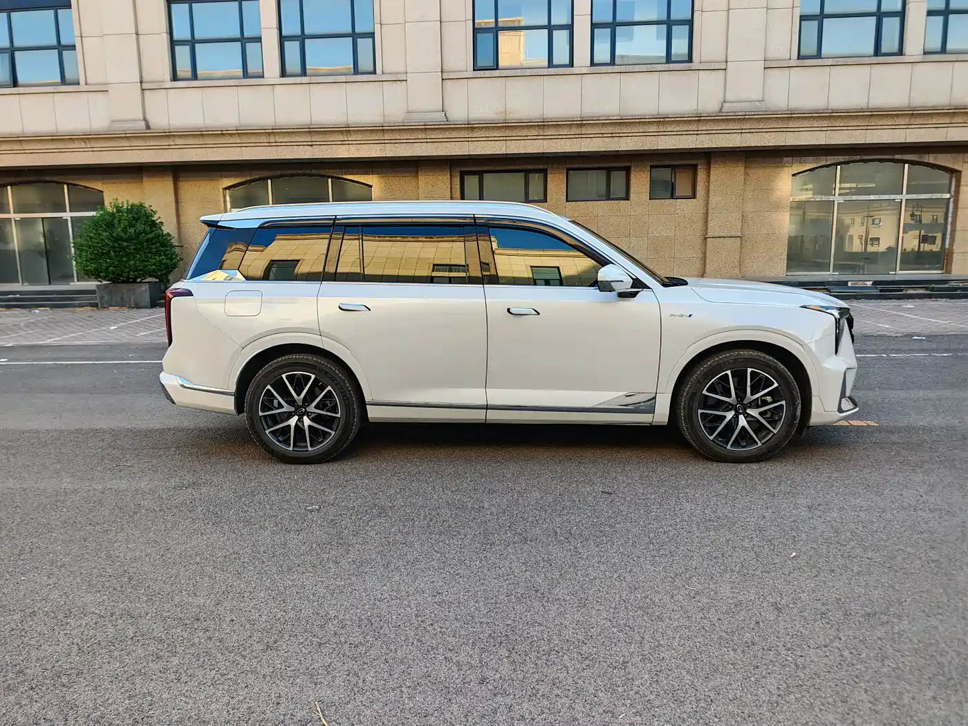 GAC Trumpchi Trumpchi ES9 2024 PHEV 143km Pro+ фото 4