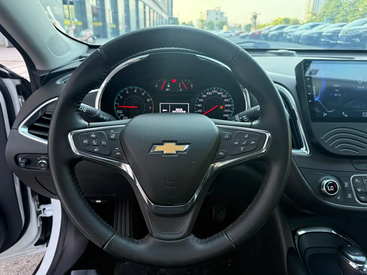 Chevrolet Malibu XL 2017 1.5T Auto Sport Edition фото 8