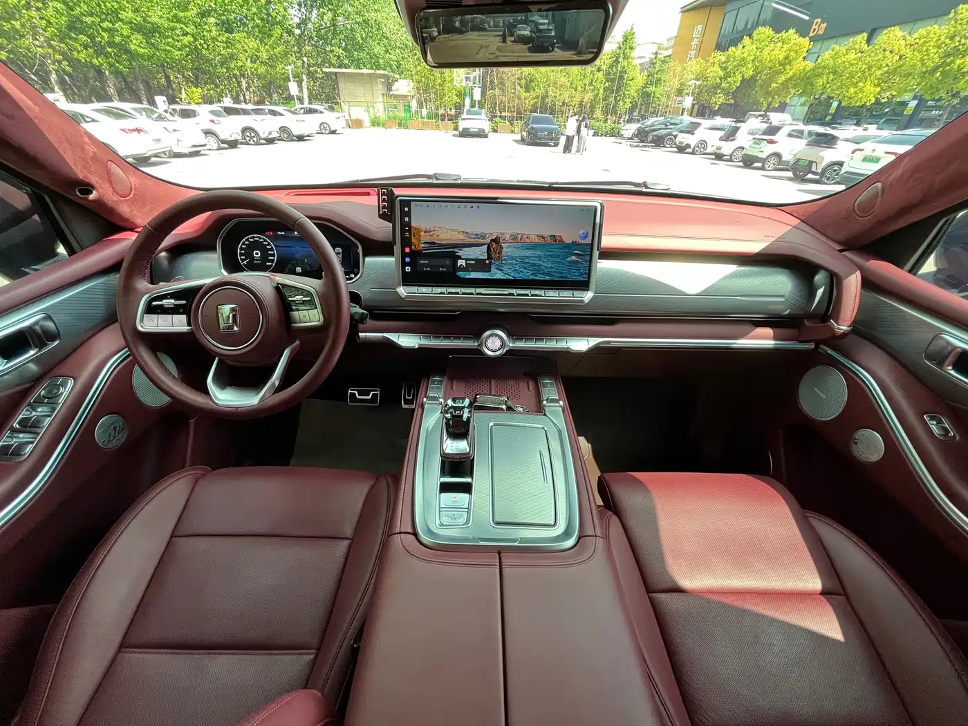 TANK TANK 700 NEW ENERGY