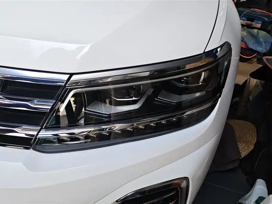 Volkswagen Tiguan L PHEV 2019 430PHEV Hybrid Luxury Edition фото 5
