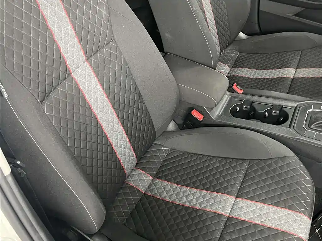 Volkswagen Lamando 2021 230TSI DSG Fashion Edition фото 14
