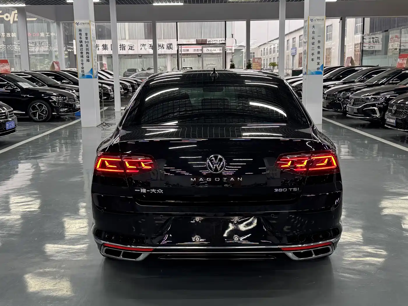 Volkswagen Magotan 2023 Model 2 Million Commemorative Edition 380TSI DSG Flagship фото 5