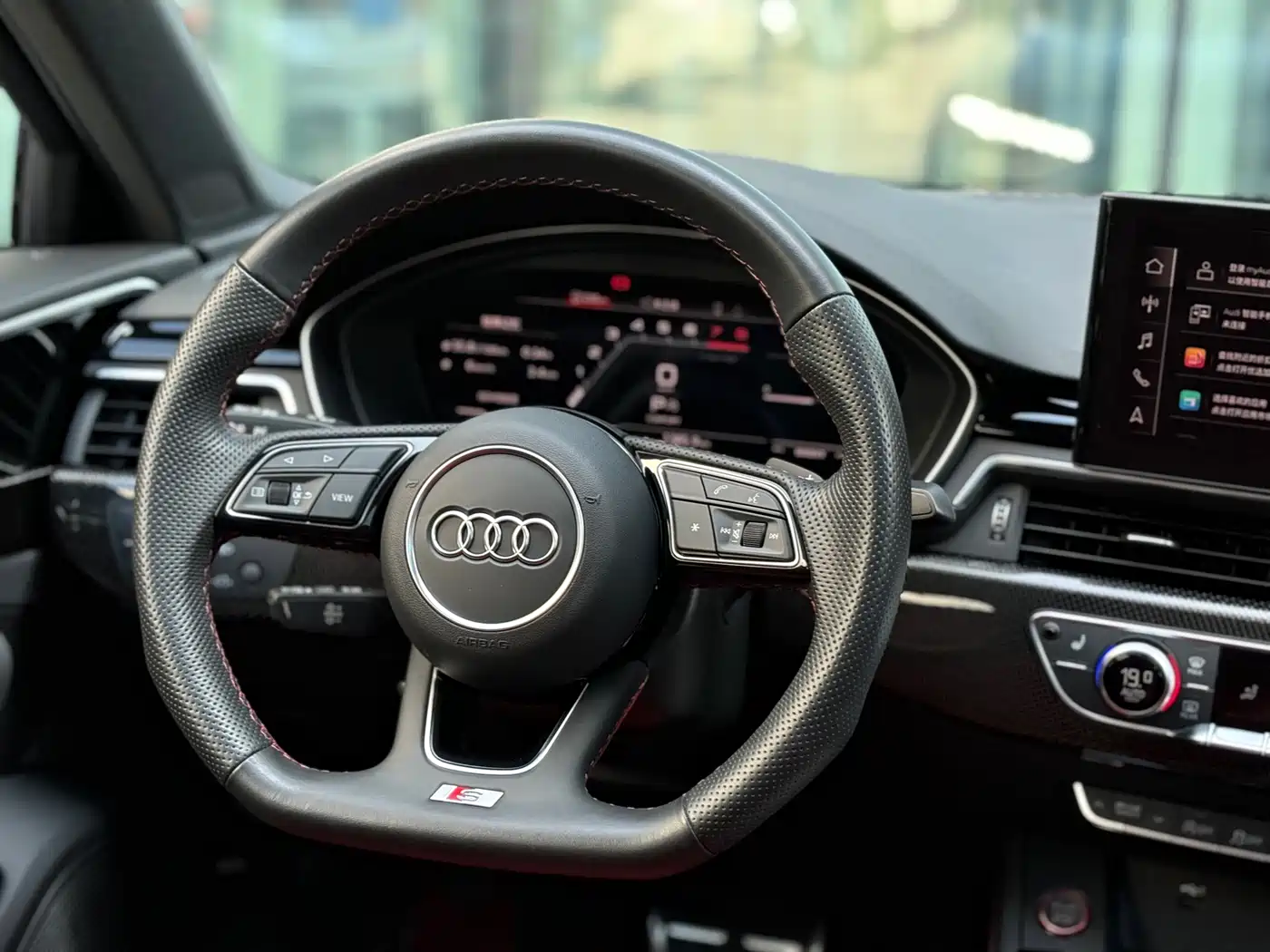 AUDI S4