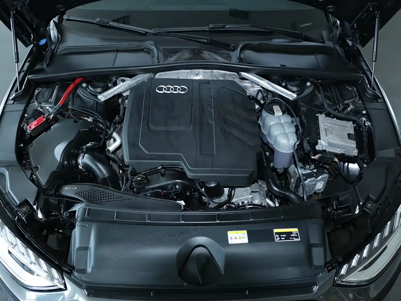 Audi A4L 2024 40 TFSI Luxury Dynamic фото 9