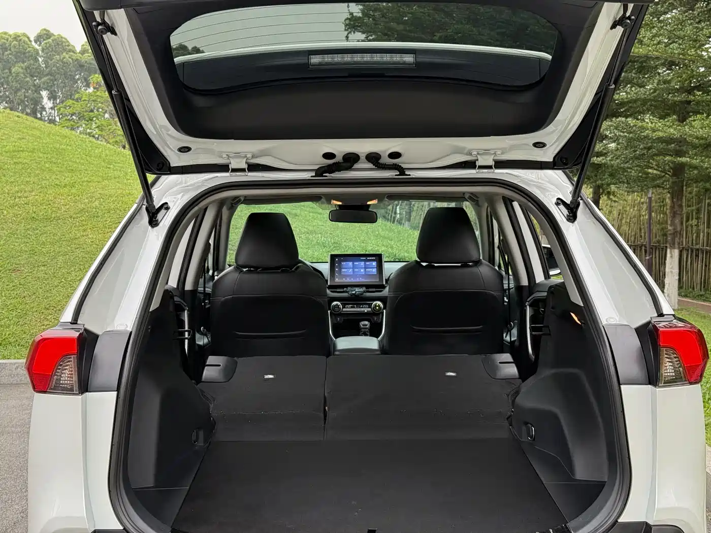 Toyota RAV4 Rongfang 2022 2.0L CVT 2WD Trend Plus Edition фото 14