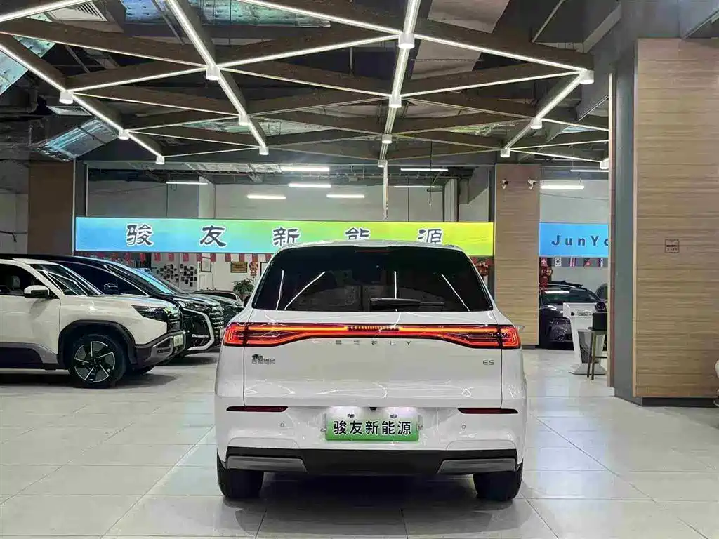Geely Galaxy Galaxy E5 2024 440km Start Edition фото 5
