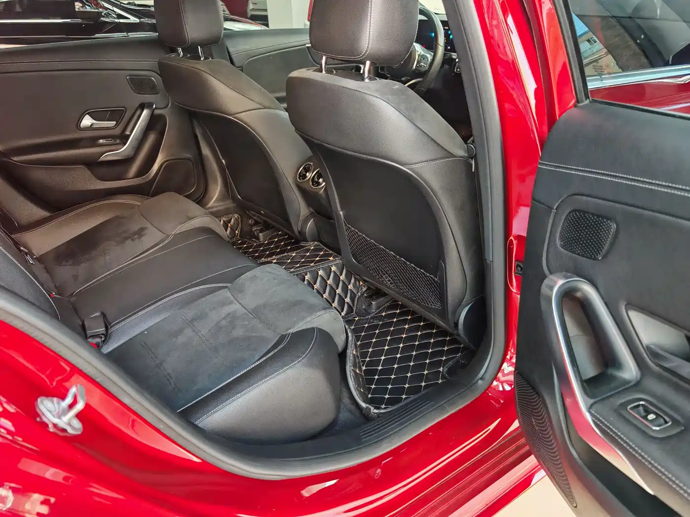 Mercedes-Benz A-Class 2019 A 200 L Sport Sedan фото 7