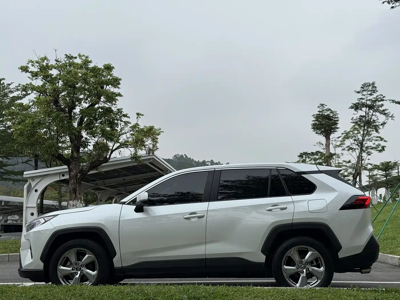 Toyota RAV4 Rongfang 2022 2.0L CVT 2WD Trend Plus Edition фото 4