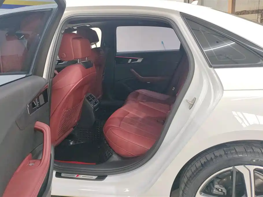 Audi A4L 2024 40 TFSI Luxury Dynamic фото 11