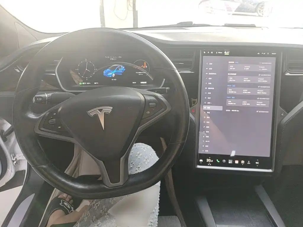 Tesla Model S 2019 2017 Model S 75D Standard Range