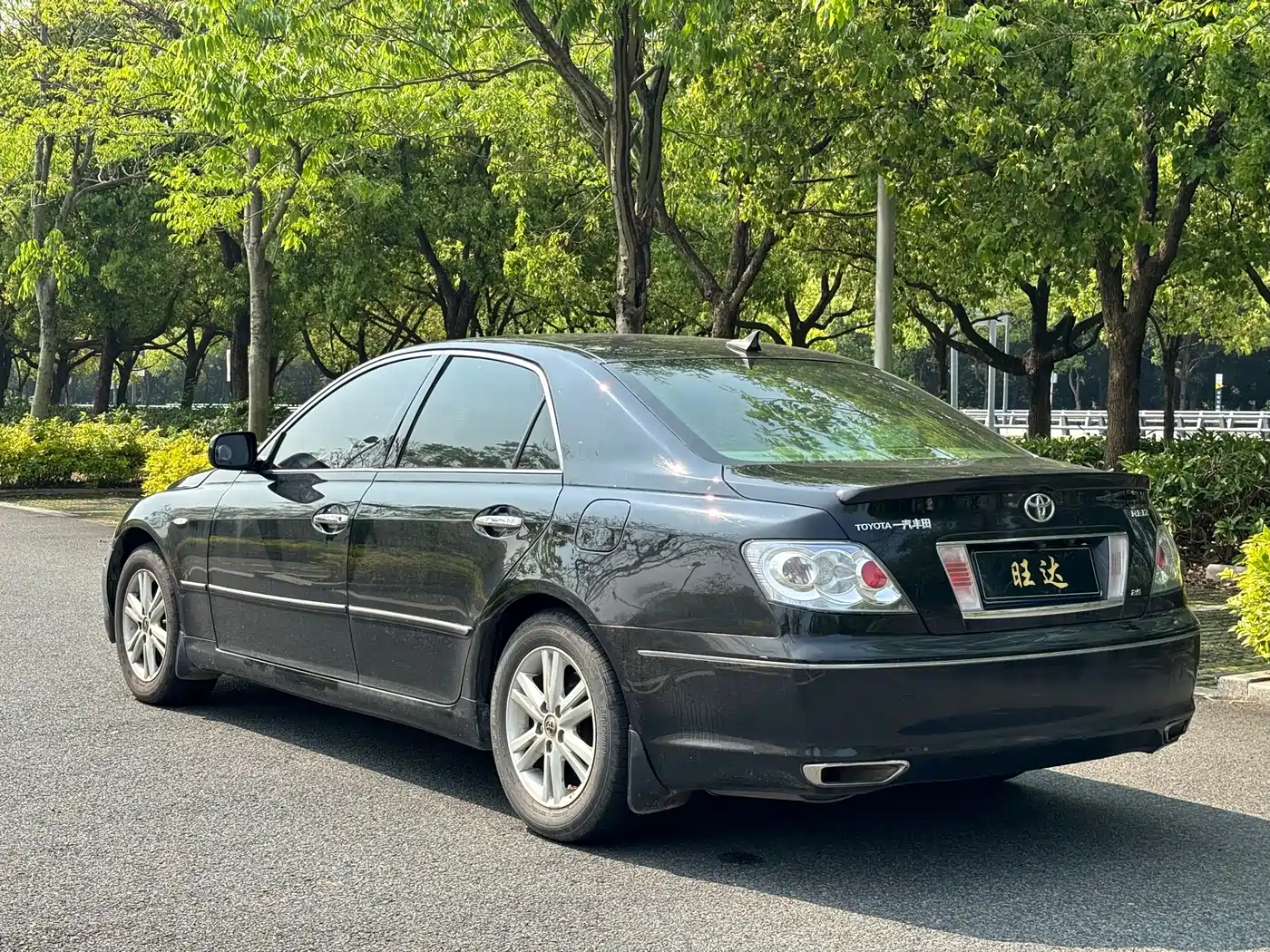 Toyota Reiz фото 10