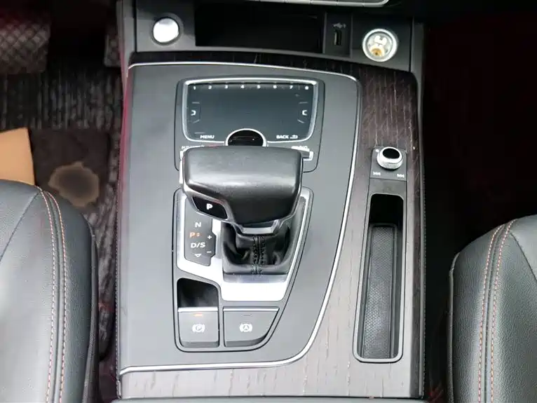 Audi Q5L 2018 40 TFSI Prestige Fashion (China V) фото 19