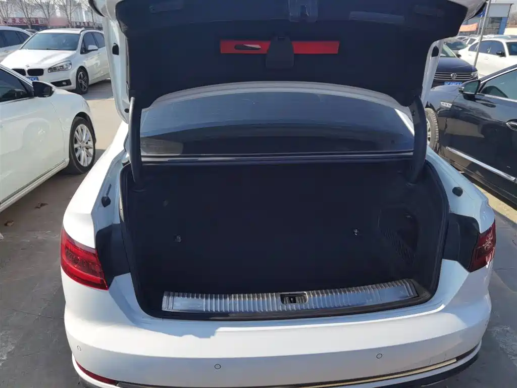 Audi A4L 2019 40 TFSI Progressive (China VI) фото 15