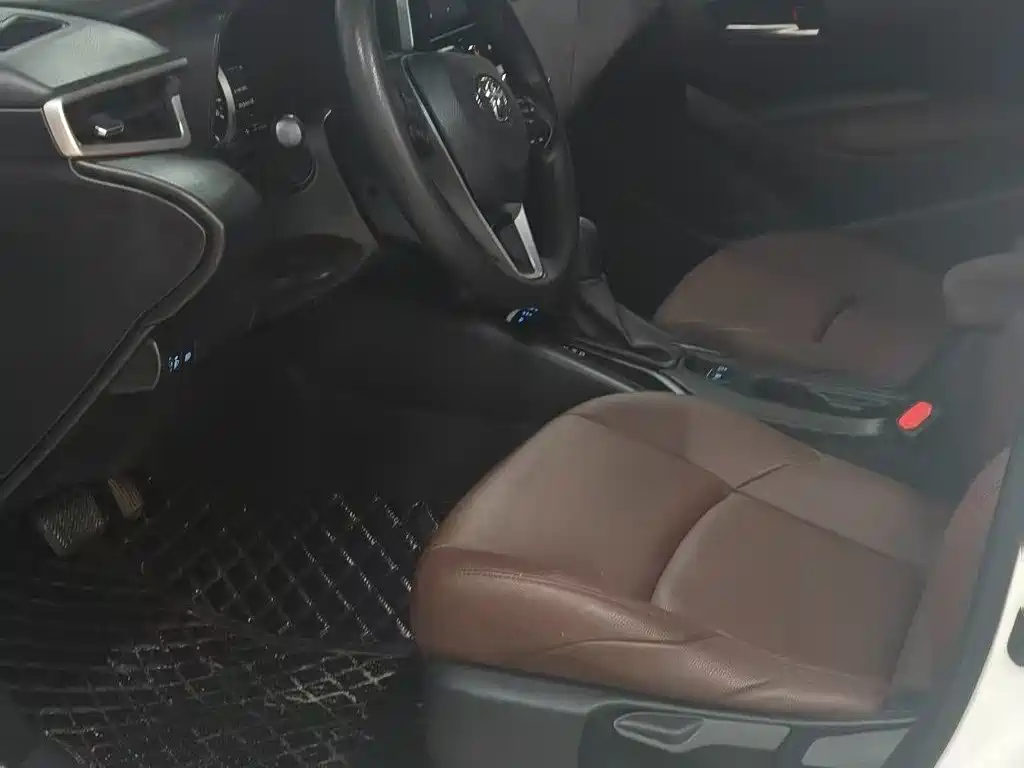 Toyota Levin 2022 185T CVT Luxury Edition фото 6