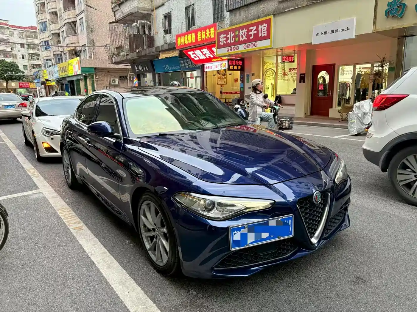 Alfa Romeo Giulia 2019 2017 2.0T 200HP Luxury Edition