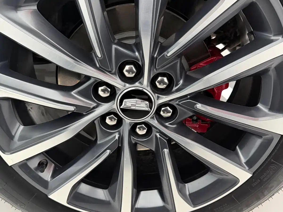 Cadillac XT5 2024 2025 2.0T Premium Model