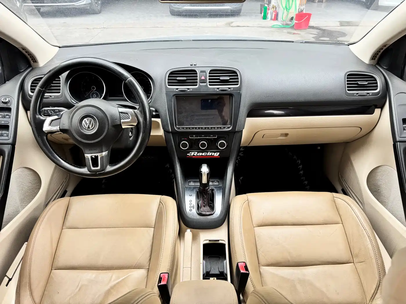 Volkswagen Golf 2012 1.6 Automatic Comfort Type фото 6