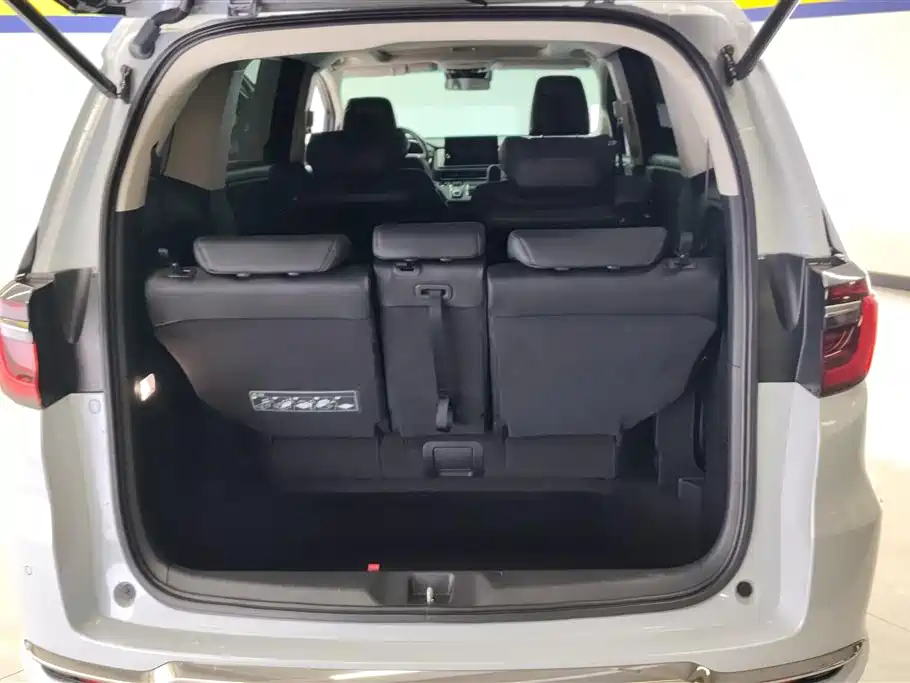 Honda Elysion 2024 2024 2.0L e:HEV Luxury Edition