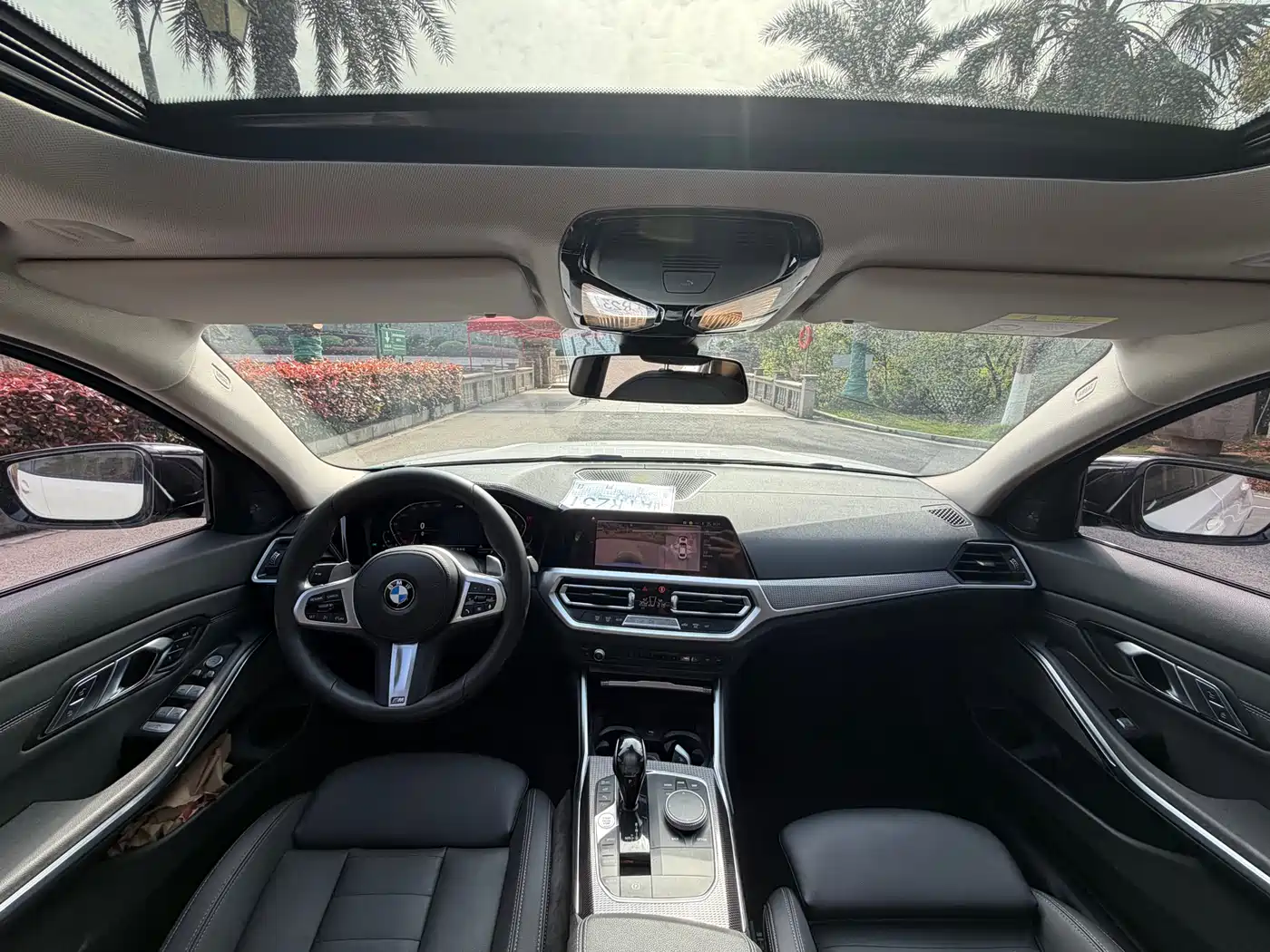 BMW 3 Series 2020 325Li M Sport Black Night Package фото 14