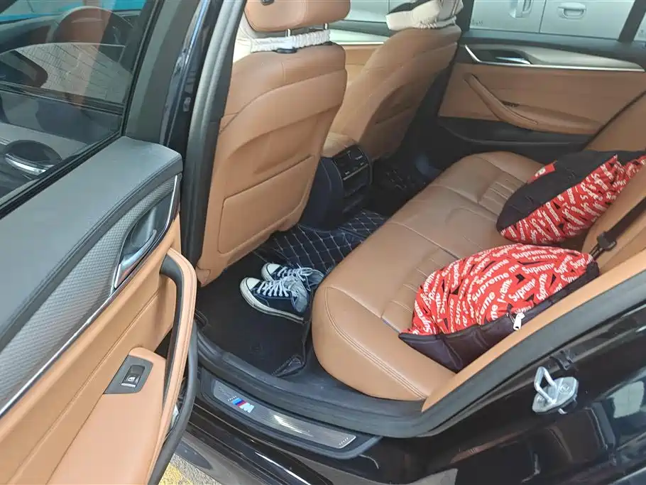 BMW 5 Series (Import) 2018 525i M Sport Package фото 11