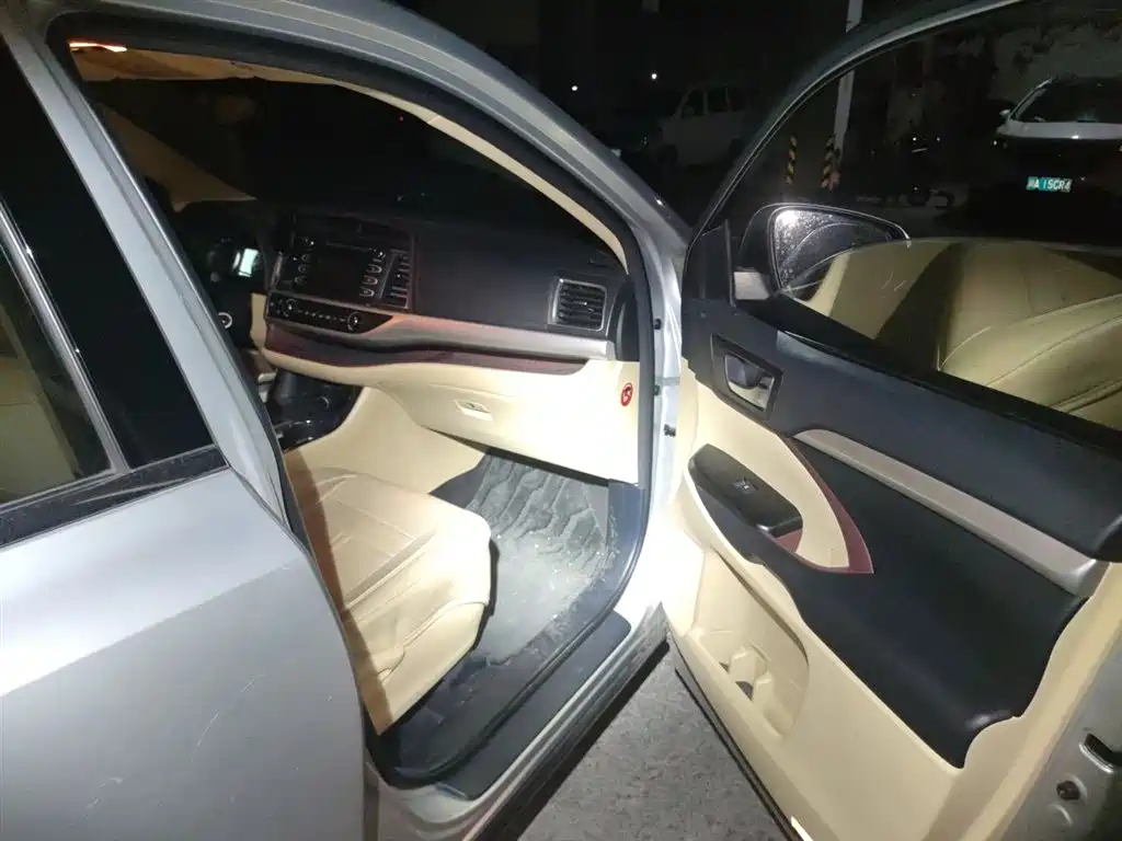 Toyota Highlander 2017 2.0T 4WD Elite 7-Seater фото 22