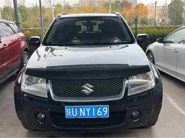 Suzuki Grand Vitara 2007 2.0 AT Comfort фото 2