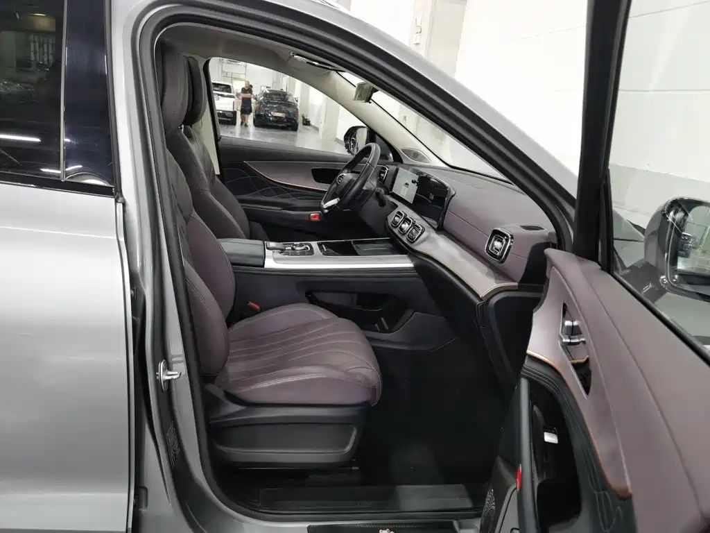 Chery Tiggo 9 C-DM 2025 2025 1.5T 106KM Delight Edition 5-Seater NCM