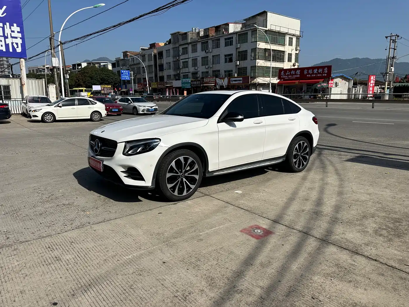 Mercedes-Benz GLC Coupe 2018 GLC 260 4MATIC Coupe SUV фото 2