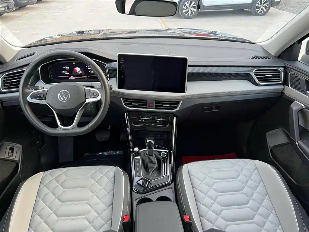 Volkswagen Tayron 2023 280TSI 2WD Luxury Plus Advanced Edition фото 11