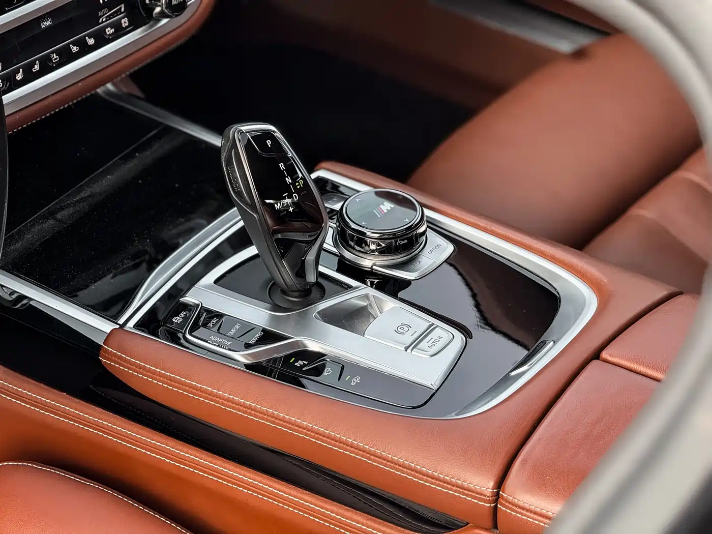 BMW 7 Series 2017 750Li xDrive Customized Edition (4-Seater) фото 7