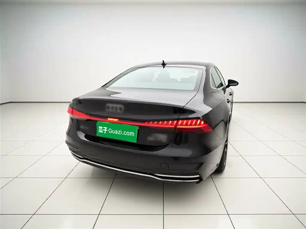 Audi A7L 2024 45 TFSI Luxury фото 4
