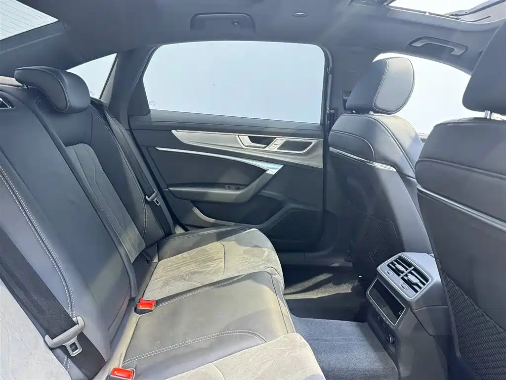 Audi A6L 2024 45 TFSI Premium Dynamic фото 7