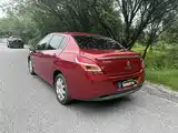 صورة 9 - Peugeot 308